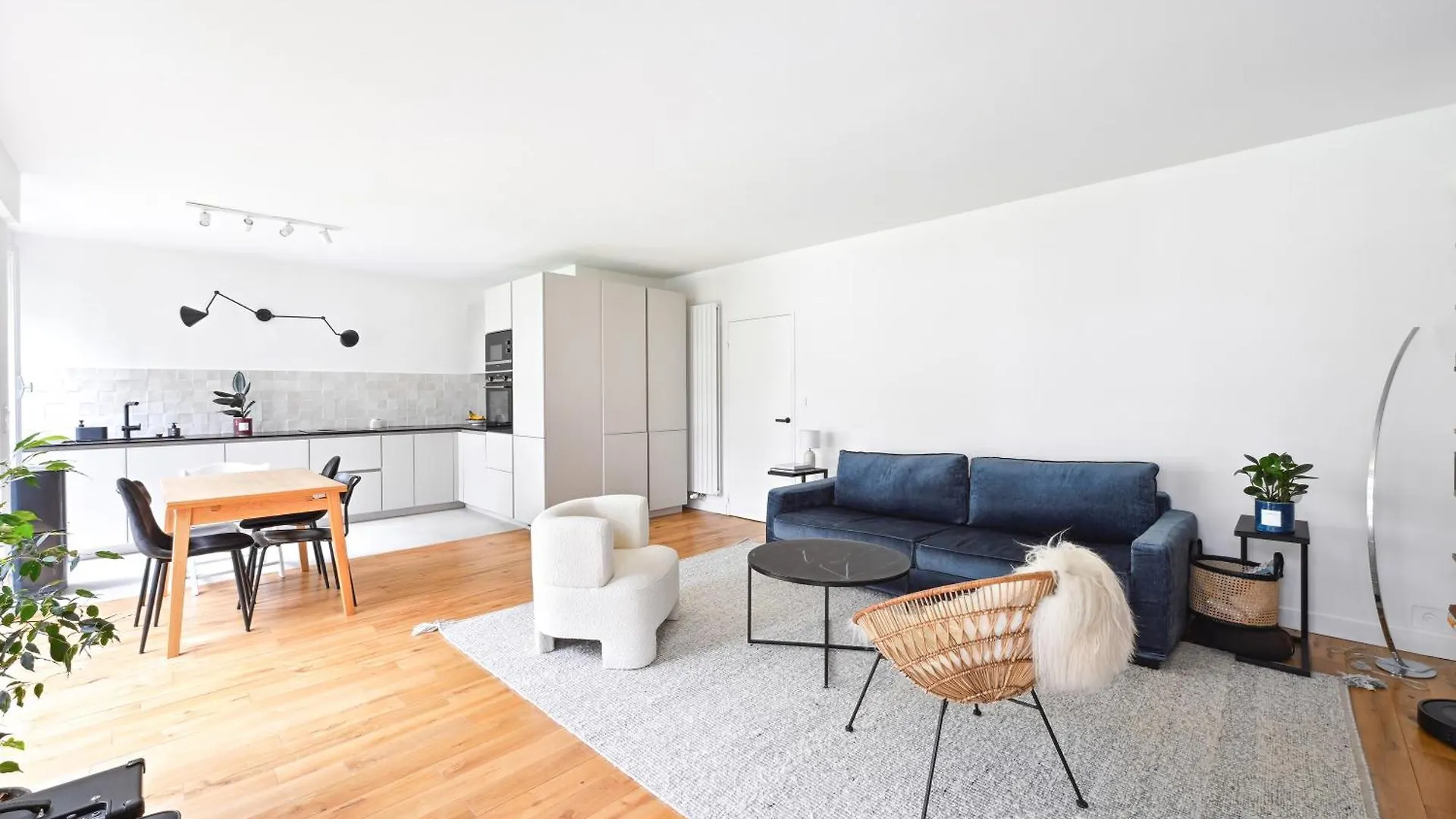 Veeve - Eiffel Abode